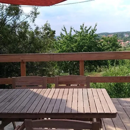 Kishegyi Preshaz Holiday home *